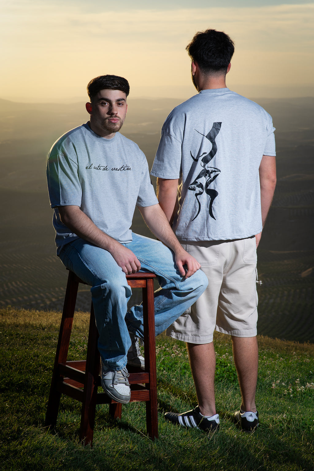 Gray Kiss Tee